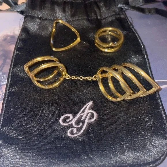 Brand new Agent Provocateur Sheba 18k gold plated rings & bag size M/L - Picture 6 of 6